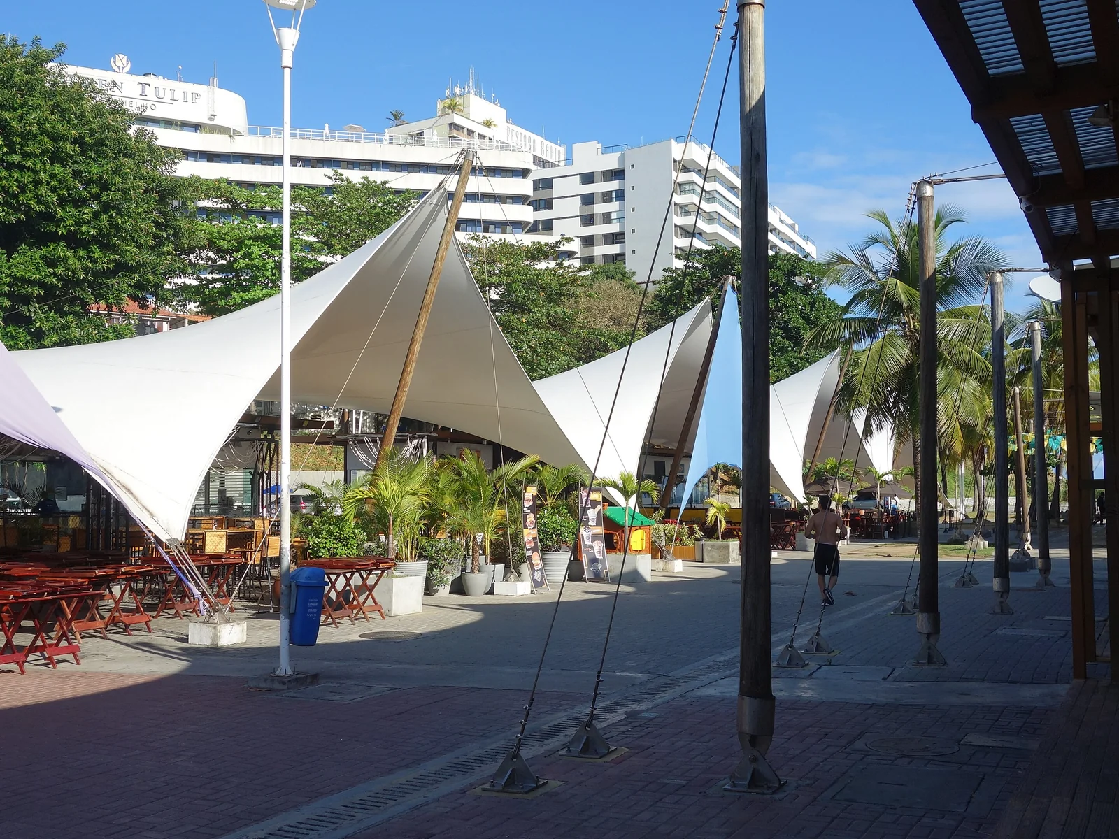 Salvador (29687411457).jpg