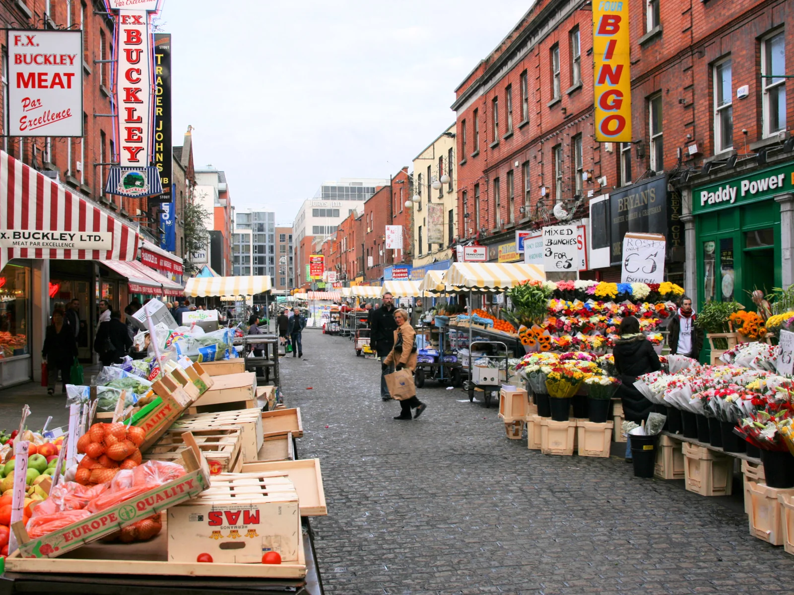Moore Street market, Dublin.jpg