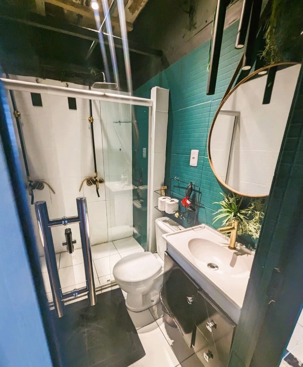 Banheiro — Penthouse Jacuzzi ao Lado do Elevador, Salvador, Bahia