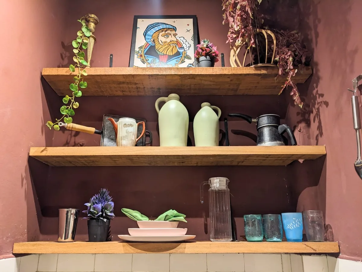 Cozinha completa — Suite Colonial — Perto do Elevador e Hotel Fasano, Salvador, Bahia